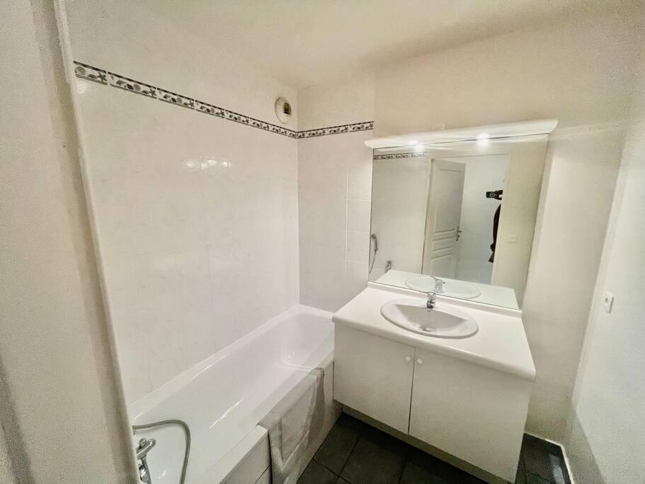Apartmán Le Sept Avec Parking, Transfert Vaires-sur-Marne Exteriér fotografie